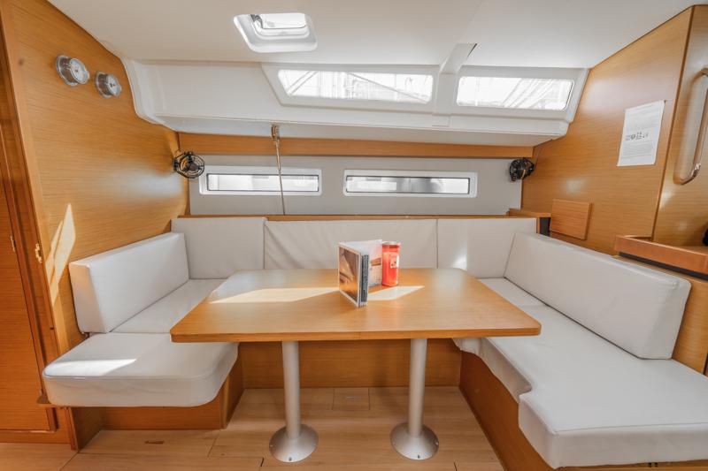 Book yachts online - sailboat - Sun Odyssey 490 - SEA SAFARI - rent