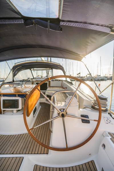 Book yachts online - sailboat - Jeanneau 53 (5 cabs) - PEARL - rent