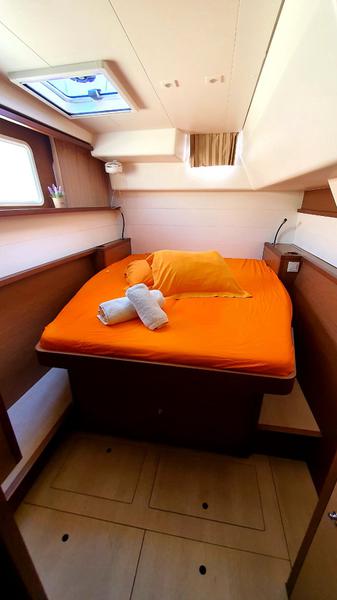 Book yachts online - catamaran - Lagoon 450F - ISMA - rent