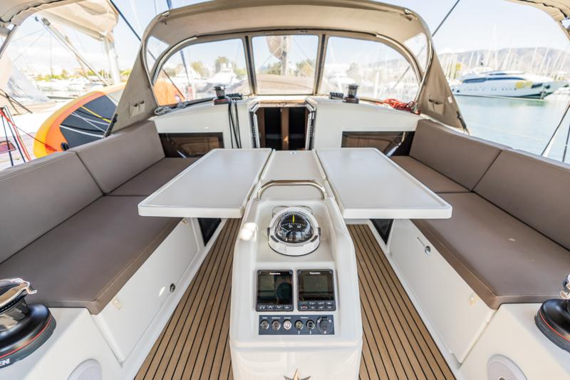 Book yachts online - sailboat - Sun Odyssey 490 - CALMA - rent
