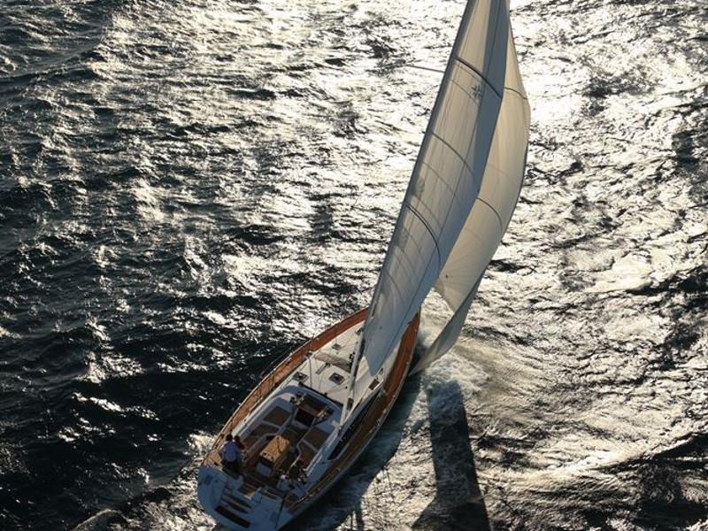 Book yachts online - sailboat - Jeanneau 53 (6 cab) - REGINA V - rent