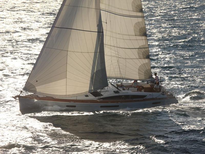 Book yachts online - sailboat - Jeanneau 53 (6 cab) - REGINA V - rent