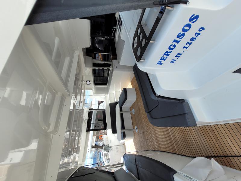 Book yachts online - catamaran - Lagoon 46 - PERGISOS - rent