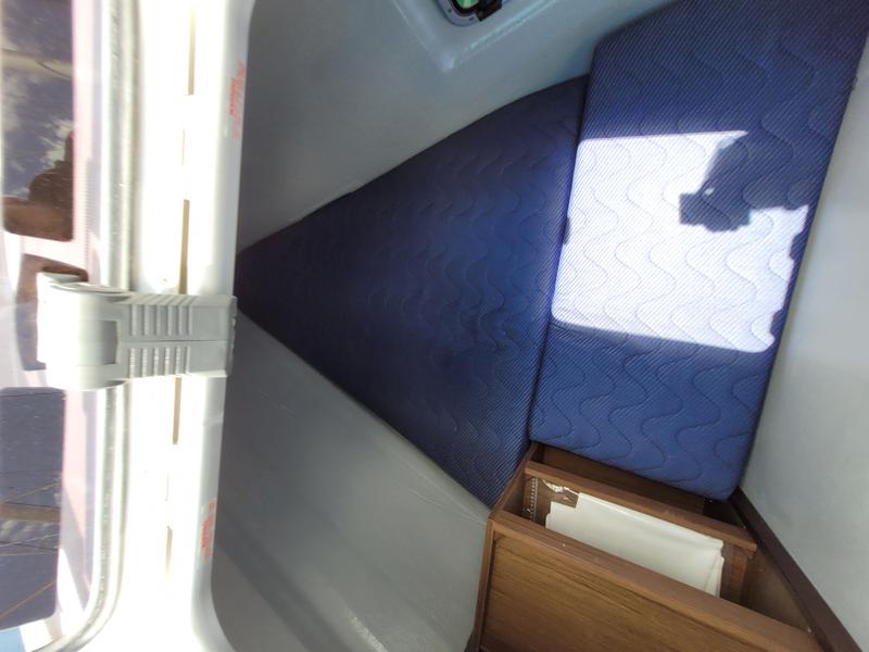 Book yachts online - catamaran - Lagoon 46 - PERGISOS - rent