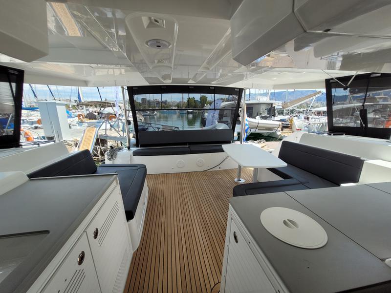 Book yachts online - catamaran - Lagoon 46 - PERGISOS - rent