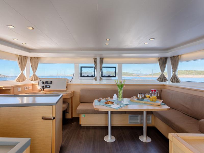 Book yachts online - catamaran - Lagoon 450 F Luxury - METRA  - rent