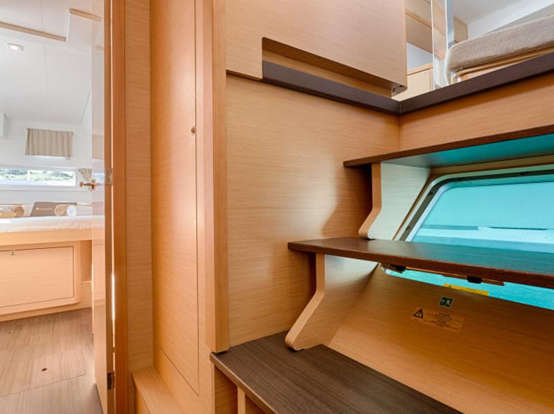 Book yachts online - catamaran - Lagoon 42 - GINGER 1  - rent