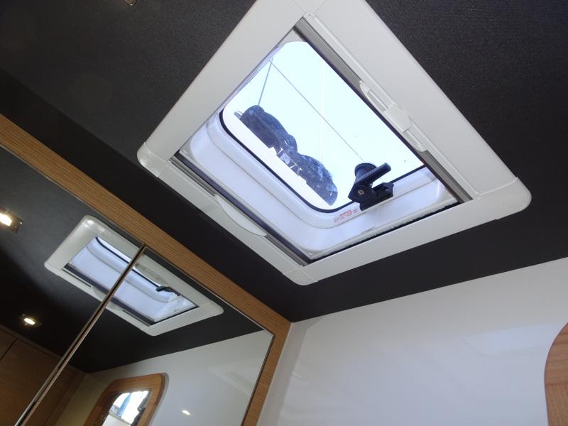 Book yachts online - catamaran - Dufour 48 Catamaran - LER - BLUE HULL, AC+GEN., UNDERWATER LIGHTS - rent