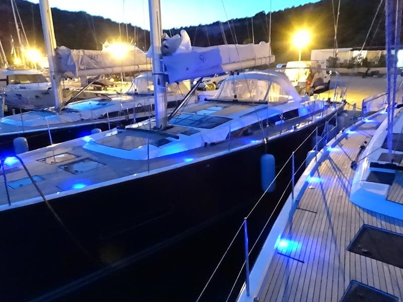 Book yachts online - sailboat - Dufour 560 Grand Large - PETROVICH - fully equipped - rent