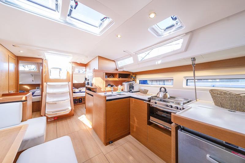 Book yachts online - sailboat - Sun Odyssey 490 - BALDUR (NEW MODEL, BLUE HULL, AC+GEN.) - rent