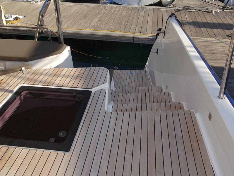 Book yachts online - catamaran - Dufour 48 Catamaran - UNO - BLUE HULL, AC+GEN., UNDERWATER LIGHTS - rent