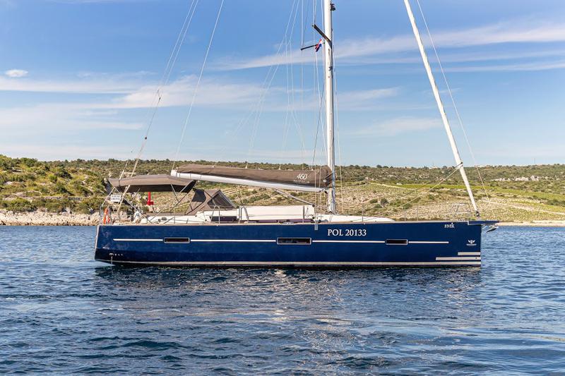 Book yachts online - sailboat - Dufour 460 Grand Large - FIVEK (aircondition, generator, blue hull) - rent