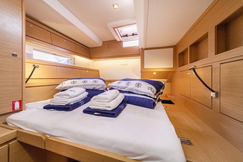 Book yachts online - sailboat - Dufour 63 Exclusive - BAHIA FELIZ V - rent