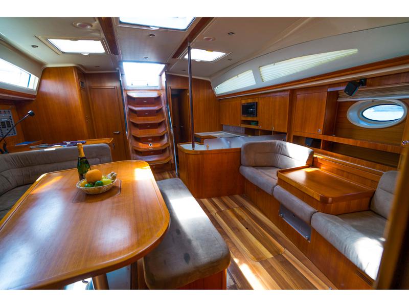 Book yachts online - sailboat - Elan 514 Impression - Lenka (sails 2015) - rent