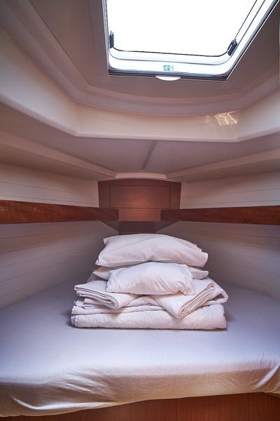 Book yachts online - sailboat - Bavaria 34 Cruiser - Wild love - rent