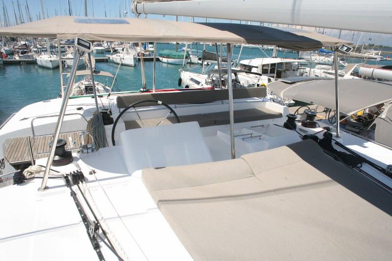 Book yachts online - catamaran - Lagoon 450  Flybridge - Athina (A/C - Generator) (Pax 12) (Rebuilt 2020) - rent