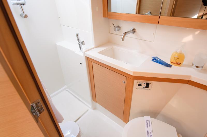 Book yachts online - catamaran - Lagoon 450  Flybridge - Athina (A/C - Generator) (Pax 12) (Rebuilt 2020) - rent