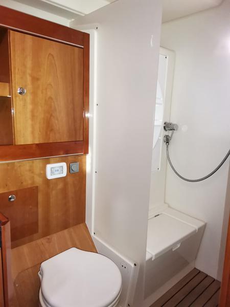 Book yachts online - sailboat - Hanse 575 - Shawe Thing (Only with Skipper) - rent