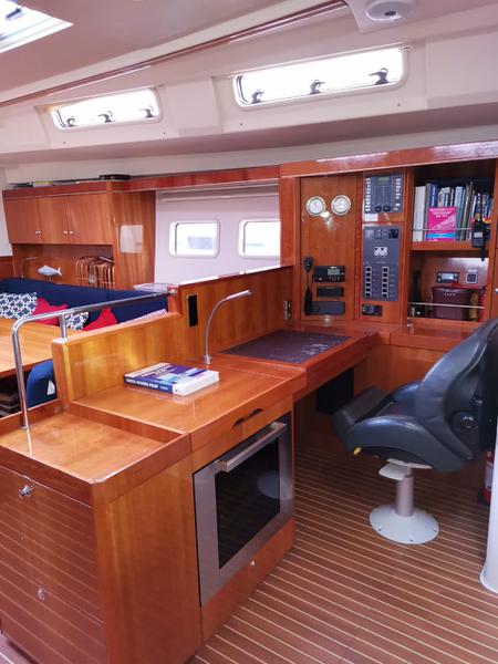 Book yachts online - sailboat - Hanse 575 - Shawe Thing (Only with Skipper) - rent