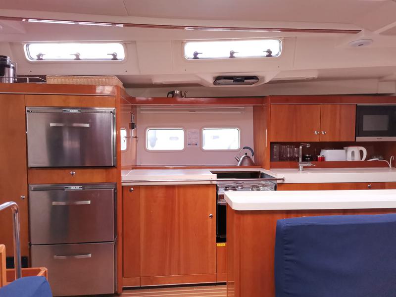 Book yachts online - sailboat - Hanse 575 - Shawe Thing (Only with Skipper) - rent