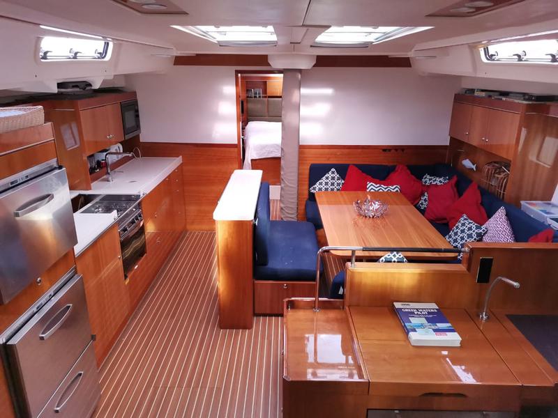 Book yachts online - sailboat - Hanse 575 - Shawe Thing (Only with Skipper) - rent
