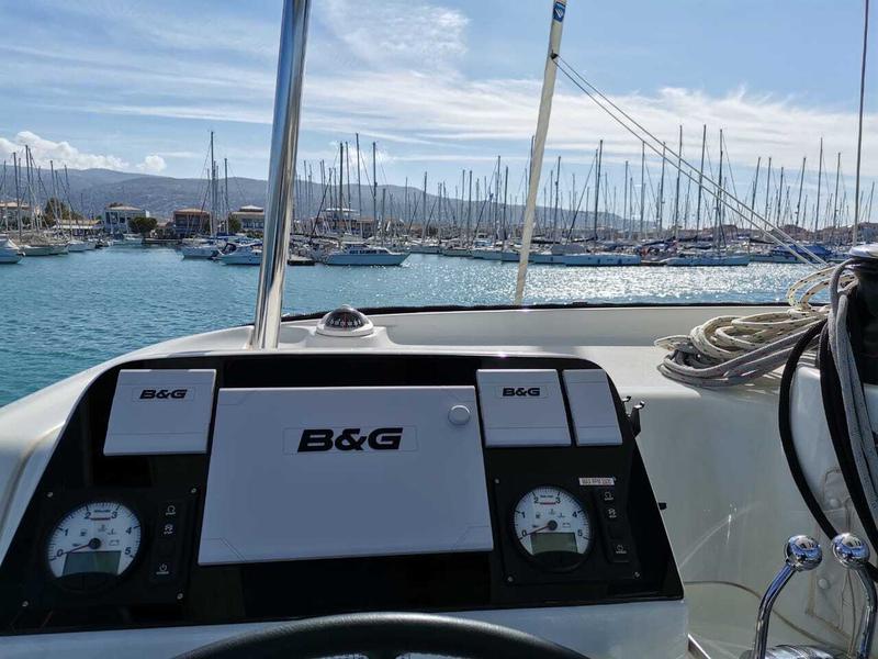 Book yachts online - catamaran - Lagoon 42 - Katerina (A/C - Generator) - rent