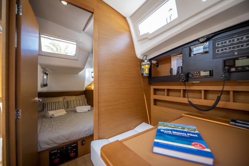 Book yachts online - sailboat - Sun Odyssey 410 - Garfish - rent