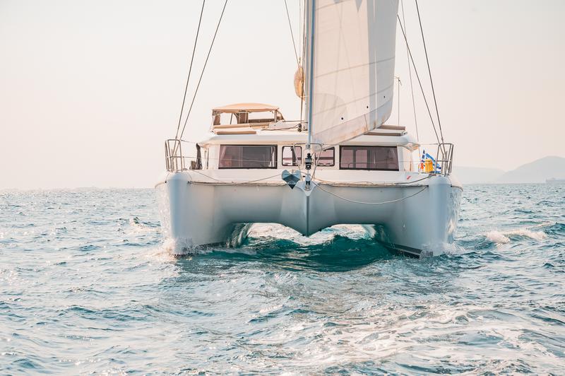 Book yachts online - catamaran - Lagoon 421 - Enjoy - rent