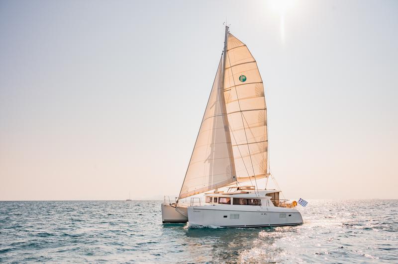Book yachts online - catamaran - Lagoon 421 - Enjoy - rent