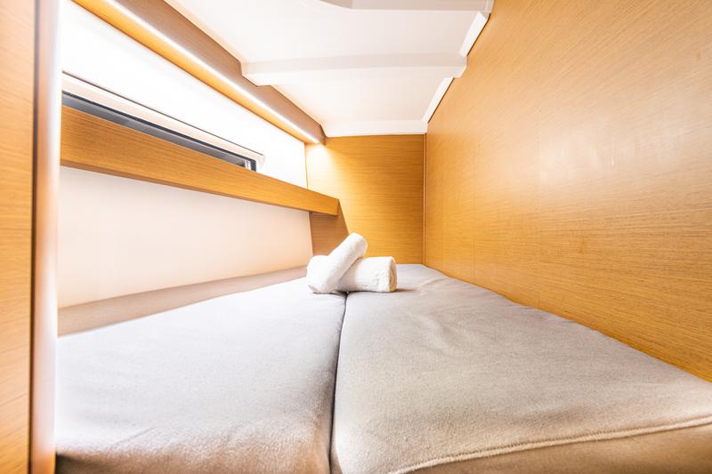 Book yachts online - sailboat - Sun Odyssey 440 - Soulmates - rent