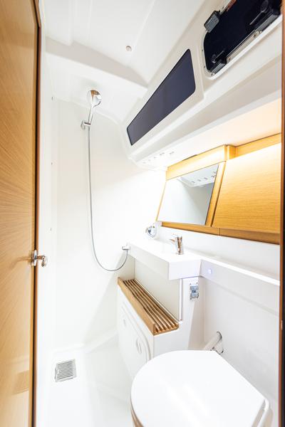 Book yachts online - sailboat - Sun Odyssey 440 - Soulmates - rent