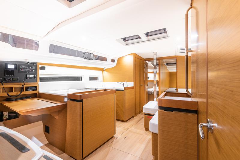 Book yachts online - sailboat - Sun Odyssey 440 - Soulmates - rent