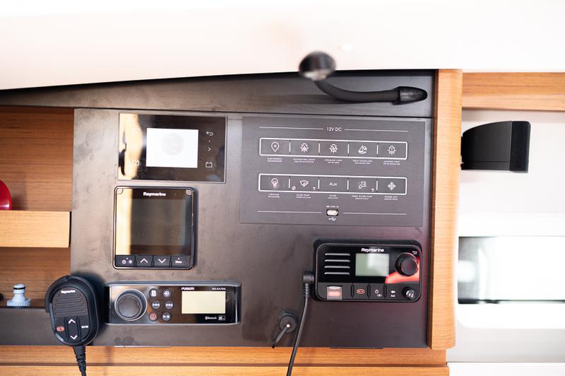 Book yachts online - sailboat - Sun Odyssey 440 - Soulmates - rent