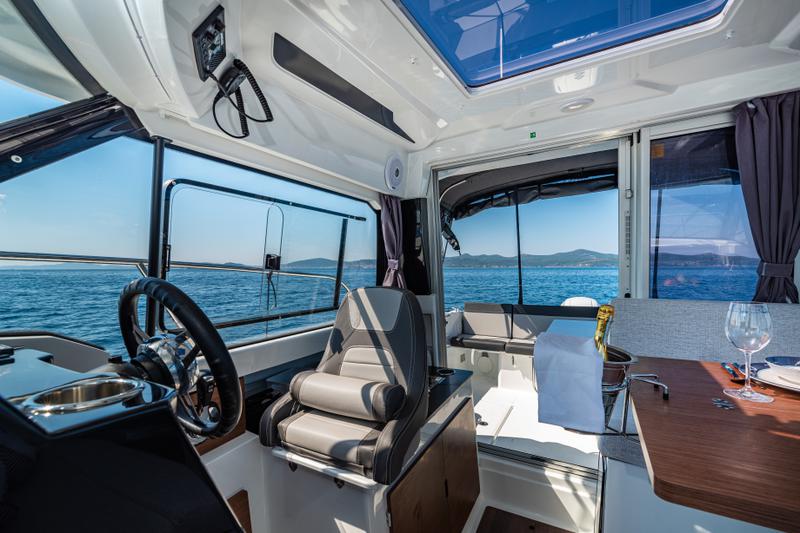 Book yachts online - motorboat - Merry Fisher 795 - Klapa - rent