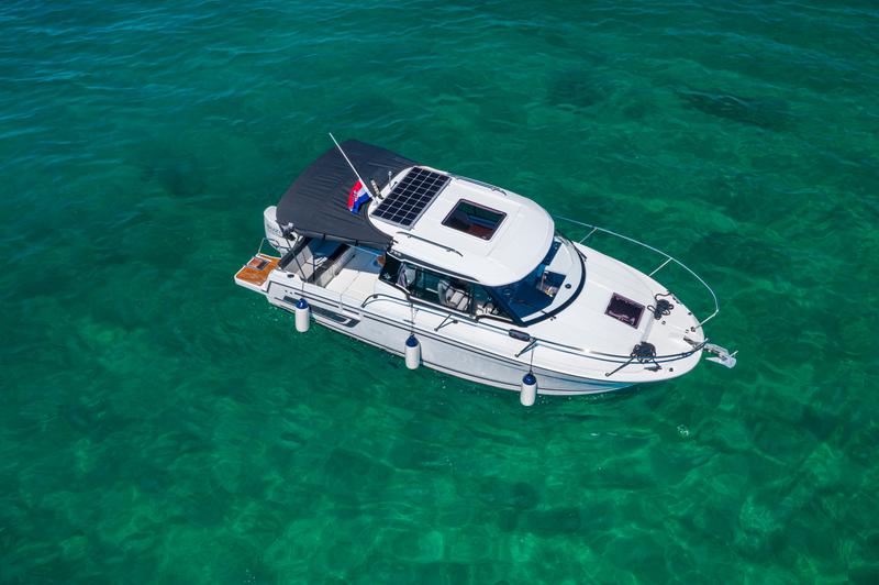 Book yachts online - motorboat - Merry Fisher 795 - Klapa - rent