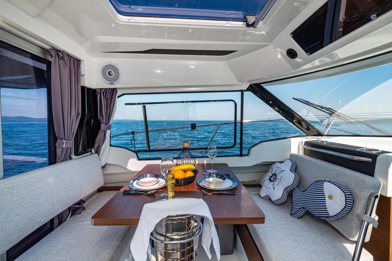 Book yachts online - motorboat - Merry Fisher 795 - Klapa - rent