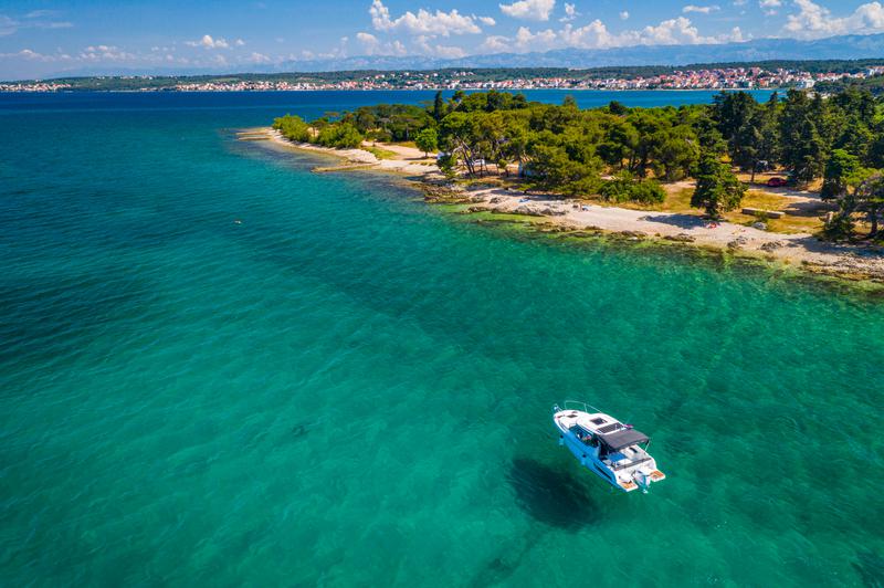 Book yachts online - motorboat - Merry Fisher 795 - Klapa - rent