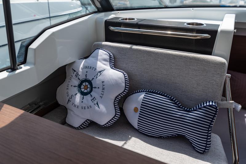 Book yachts online - motorboat - Merry Fisher 795 - Klapa - rent