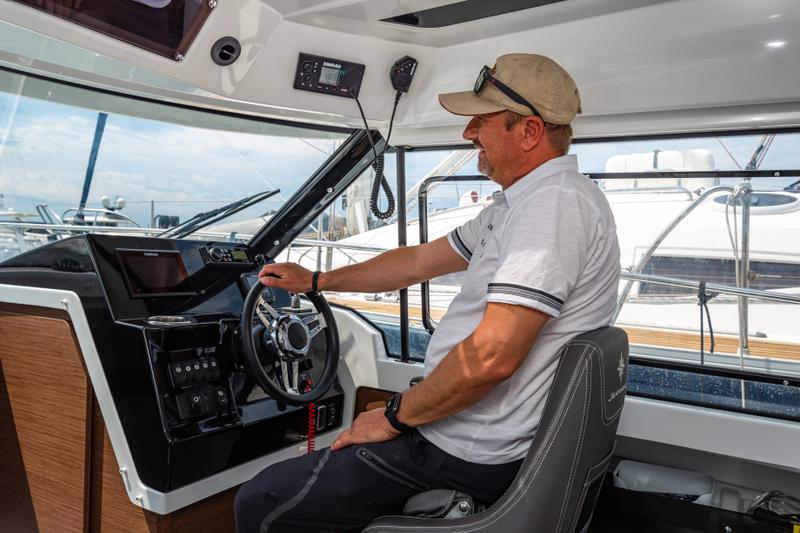 Book yachts online - motorboat - Merry Fisher 795 - Klapa - rent