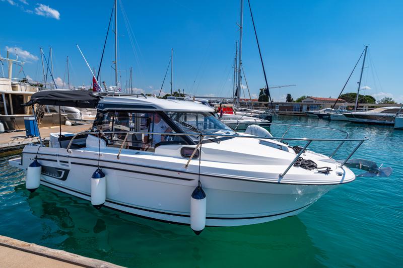 Book yachts online - motorboat - Merry Fisher 795 - Klapa - rent