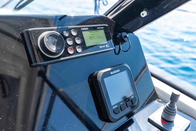 Book yachts online - motorboat - Merry Fisher 795 - Klapa - rent