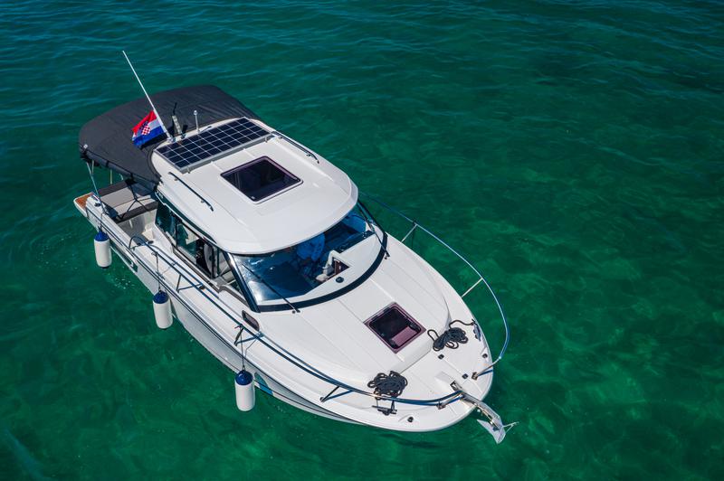 Book yachts online - motorboat - Merry Fisher 795 - Klapa - rent