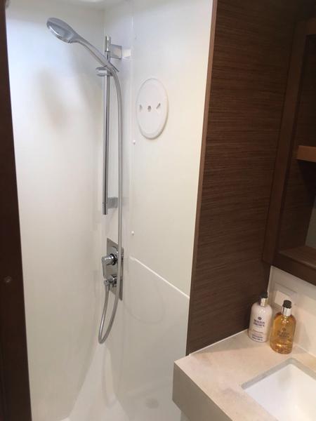 Book yachts online - catamaran - Lagoon 40 - Milu 2.0 - rent