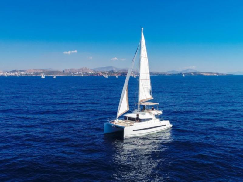 Book yachts online - catamaran - Bali 4.3 - Alina - rent