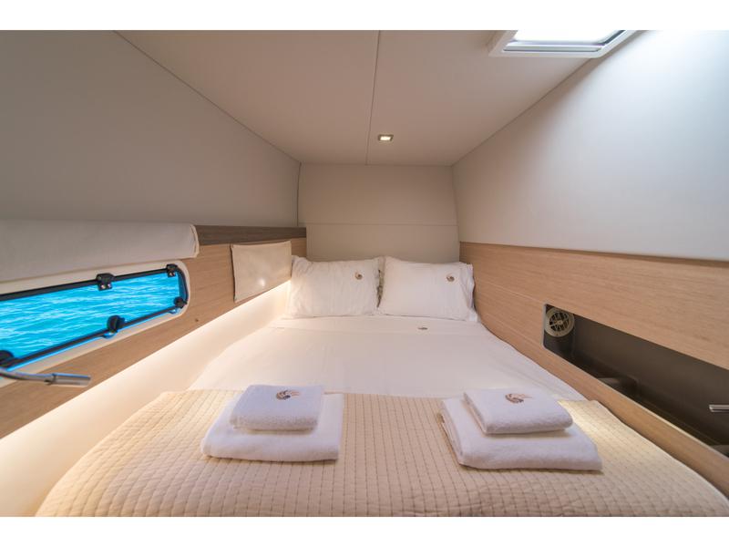 Book yachts online - catamaran - Bali 4.3 - Alina - rent