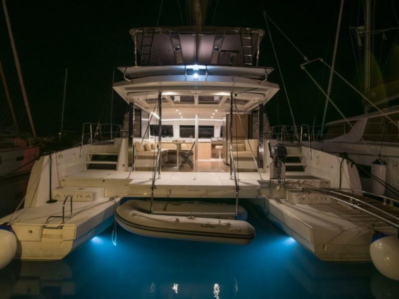 Book yachts online - catamaran - Bali 4.3 - Alina - rent