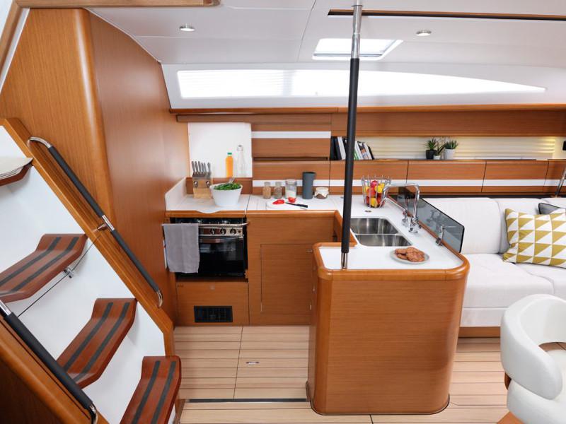 Book yachts online - sailboat - Jeanneau 53 - Pherusa II - rent