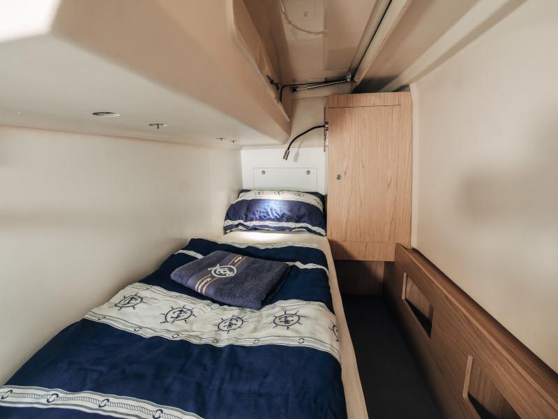 Book yachts online - motorboat - Monte Carlo 5 - Blizzard - rent