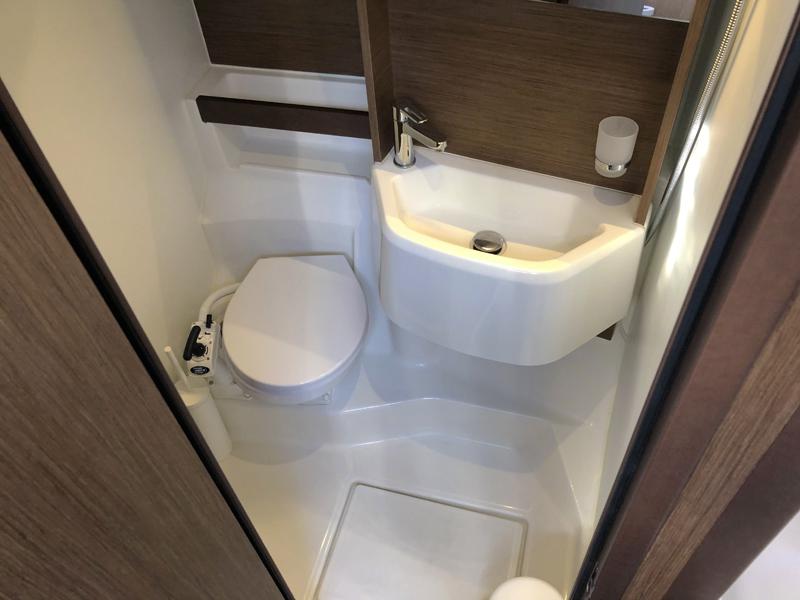 Book yachts online - sailboat - Oceanis 51.1 - Salt Water (A/C - Generator - Inverter - 12 pax) - rent