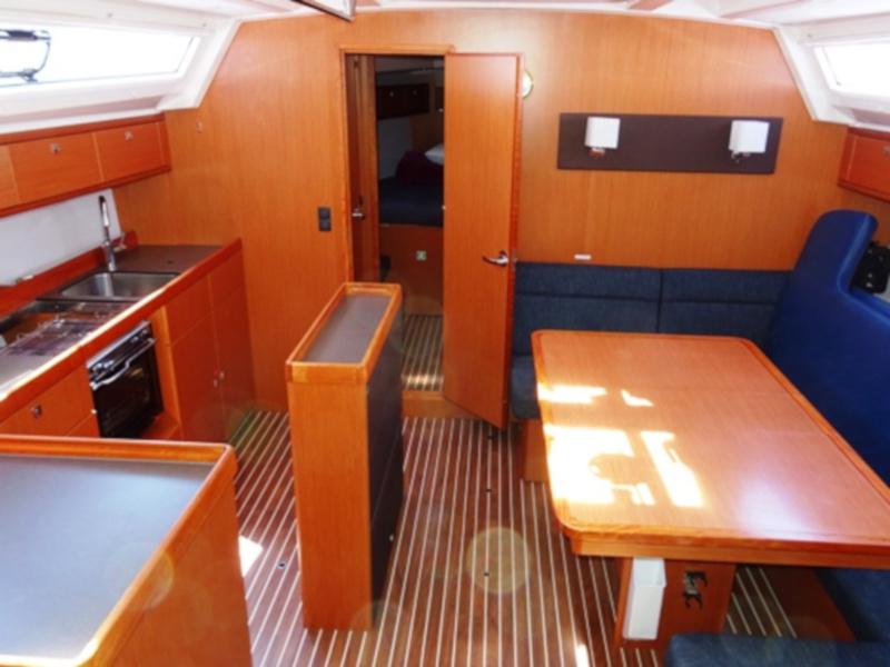 Book yachts online - sailboat - Bavaria Cruiser 46 - Rea - rent